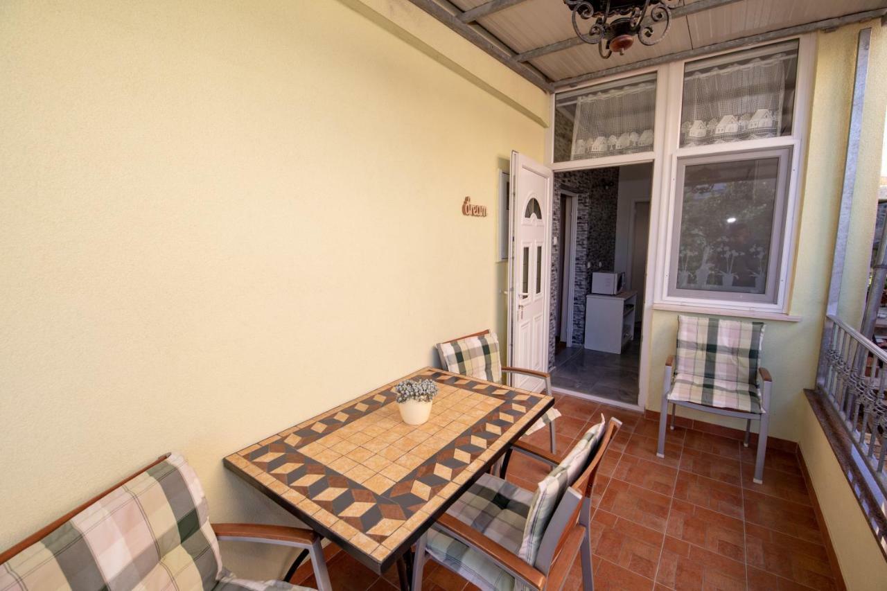 Apartmani Gojevic Βόντιτσε Εξωτερικό φωτογραφία